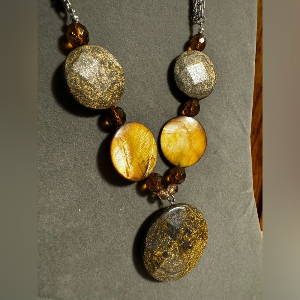 Bronzite Shell Statement Silver Tone Necklace - image 2